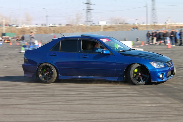 成为人们眼 成为人们眼